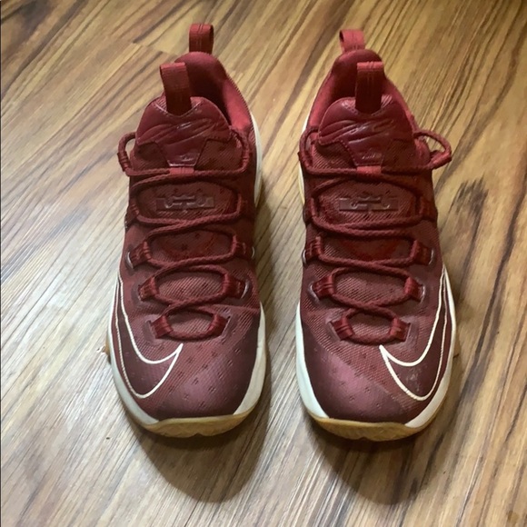 Nike Lebron 13 Low CAVS Men Sneakers main image 6